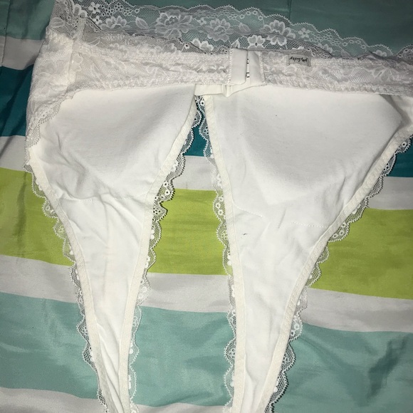 Gilly Hicks White Bralette. FROM HOLLISTER - Picture 3 of 5